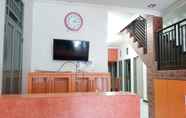 Lobby 3 SUPER OYO 3323 Icha Homestay