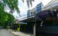 Bangunan 4 OYO Life 2967 Kost Exclusive Cavindra House Syariah