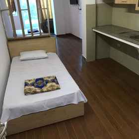 Holiday Hotel Hanoi 1, Hotel Thuong Cat High School