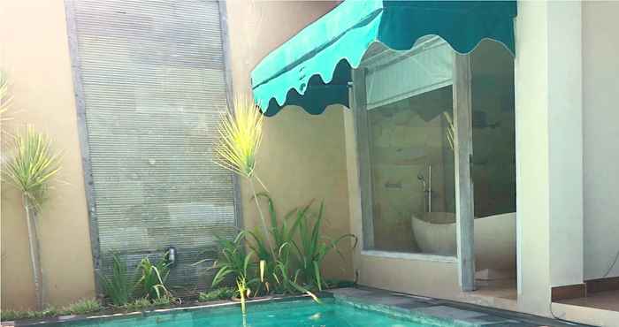 Swimming Pool Balangan House