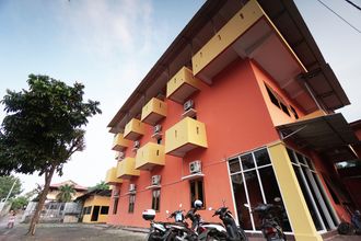 外観 4 OYO 2486 Bahana Residence