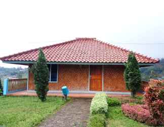 Exterior 2 OYO 3404 Puncak Jaya Darajat