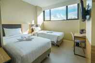 Bilik Tidur Front One Harvest Hotel Wonosobo