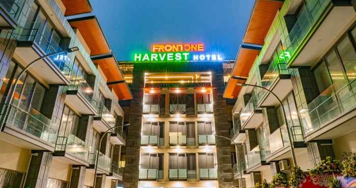 ล็อบบี้ Front One Harvest Hotel Wonosobo