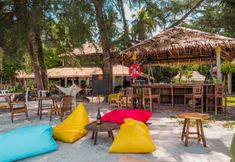 Bar, Cafe and Lounge 4 Koh Mook Pawapi Beach Resort