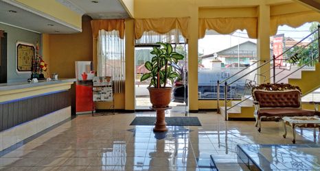 ロビー 2 OYO 3370 Hotel Dian Chandra