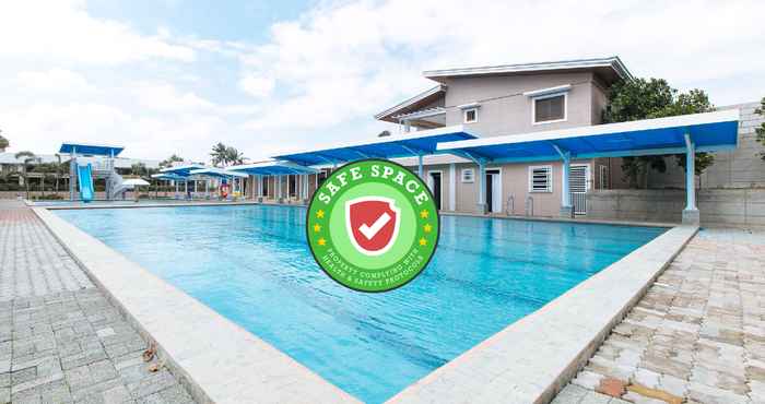 Swimming Pool RedDoorz Premium @ Trece Indang Road