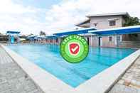 Swimming Pool RedDoorz Premium @ Trece Indang Road