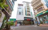 Bên ngoài 2 Star Hotel Hanoi