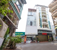 Bên ngoài 2 Star Hotel Hanoi