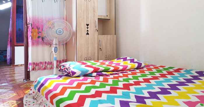 Kamar Tidur OYO 3361 Penginapan Cantika