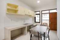 พื้นที่สาธารณะ Super OYO 3209 Hegarbudhi Residence