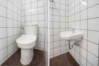 In-room Bathroom Super OYO 3209 Hegarbudhi Residence