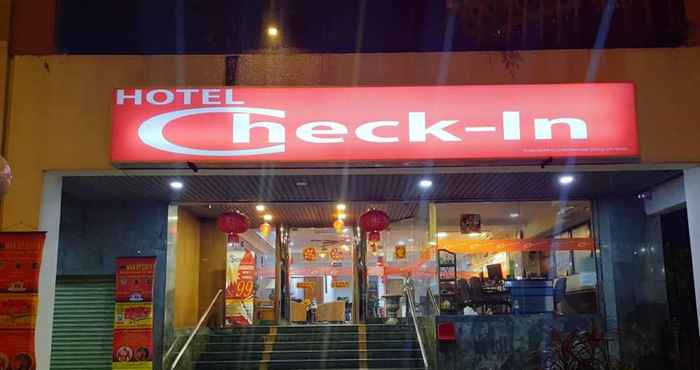 Luar Bangunan Hotel Check In @ Chinatown Puduraya