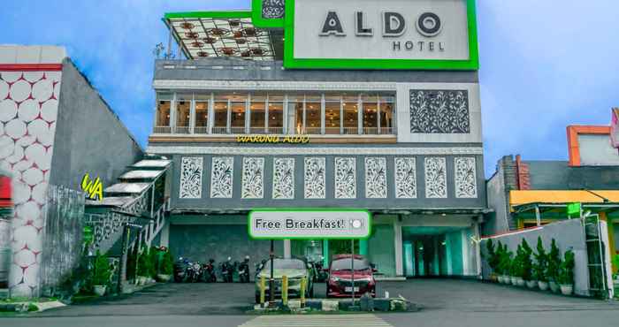 Bên ngoài Aldo Hotel