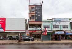 Exterior 2 OYO 3420 Alex Hostel