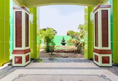 Bangunan 5 OYO 3452 Esemka Hotel And Resto