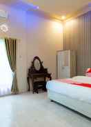 BEDROOM OYO 3452 Esemka Hotel And Resto