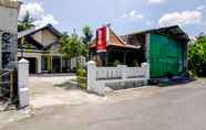 Exterior 7 OYO 3301 Pondok Eyang Obi Near RSUD Sleman