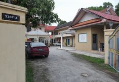 Exterior 5 OYO 90018 River Village Hotel