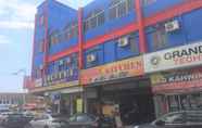 Exterior 7 OYO 90039 Coop Hotel Kangar