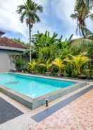 SWIMMING_POOL OYO 3488 Puri Mas Kawan