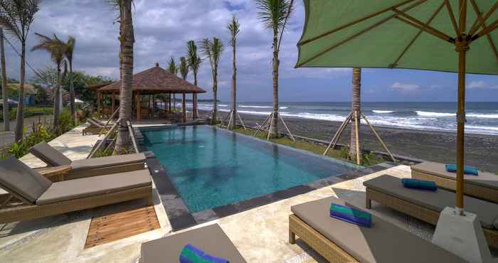 Kolam Renang Wide Sands Beach Retreat