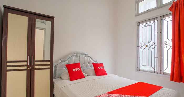 Kamar Tidur OYO 3241 Grand Suites Palace 4