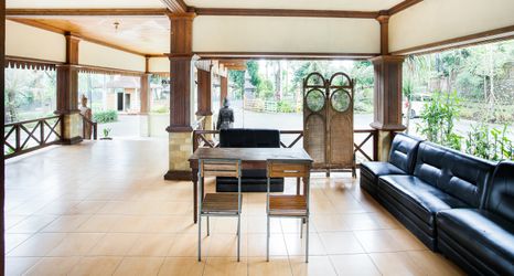 Lobi 2 OYO 3396 Sun Garden Resort