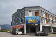 Luar Bangunan SUPER OYO 90054 Summer Inn