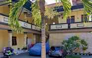 ภายนอกอาคาร 3 OYO 3497 Kediri Residence