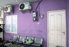 Common Space 5 OYO 3391 Ungu's Residence Near RSU Royal Surabaya Kota Surabaya