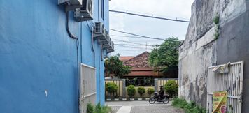 Exterior 2 OYO 3391 Ungu's Residence Near RSU Royal Surabaya Kota Surabaya
