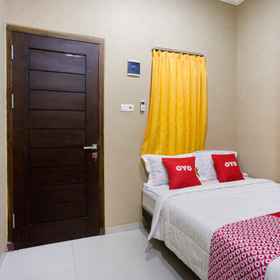 OYO 3516 Kinawa Family Homestay 1, 마디운 호텔