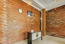 Lobby OYO 3355 Residence Syariah Asyuban