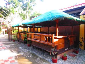 外部的 4 Jack's Dormitory