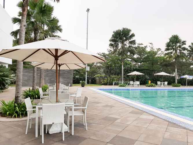 SWIMMING_POOL Modern and Comfy 2BR at Aeropolis Residence By Travelio