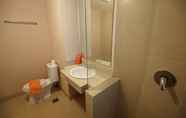 In-room Bathroom 3 Apatel U Residence Lt 17