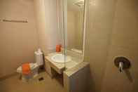 In-room Bathroom Apatel U Residence Lt 17