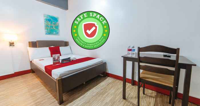 Phòng ngủ RedDoorz near Quirino Station - Vaccinated Staff 
