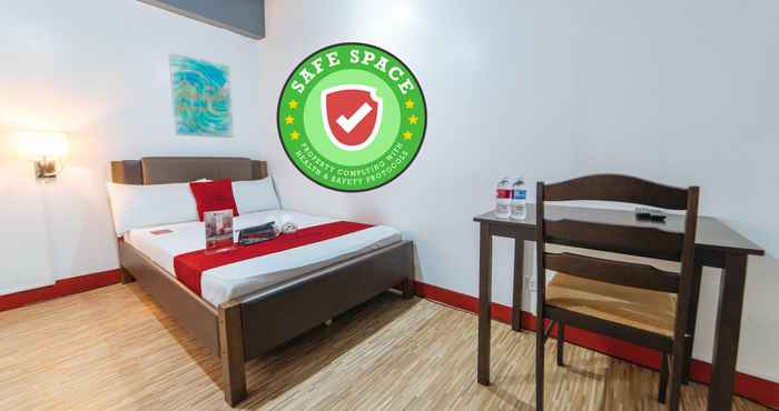 Kamar Tidur RedDoorz near Quirino Station - Vaccinated Staff 