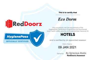 CleanAccommodation 2 RedDoorz @ University Belt Manila