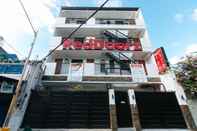 ภายนอกอาคาร RedDoorz @ DBuilders Rooms Bangkal Makati