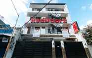 Bangunan 2 RedDoorz @ DBuilders Rooms Bangkal Makati