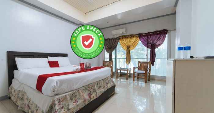 Phòng ngủ RedDoorz Plus at Subic 2n2 Beach Resort Zambales