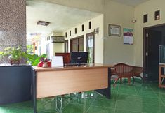 Lobby 6 OYO 3177 Wisma Lintang