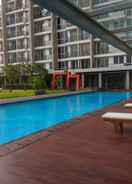 SWIMMING_POOL Best 1BR Apartment at Lexington Residence By Travelio