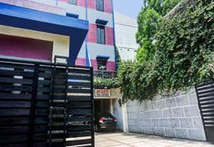 外観 3 Capital O 90696 Tobana House Bintaro