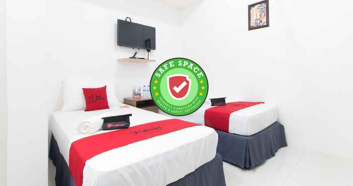 Bedroom RedDoorz near Liceo De Cagayan University Highschool