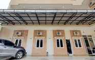 Exterior 4 OYO 3606 Kost Kartini Syariah